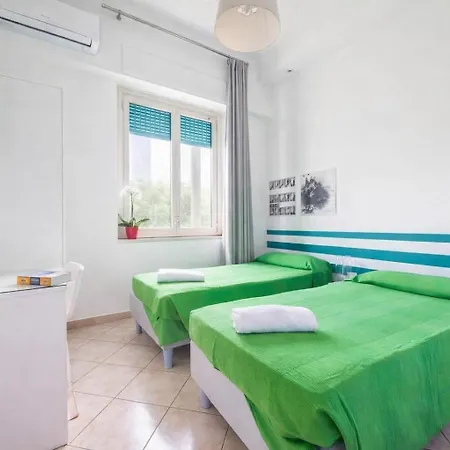 Hotel Hotiday Capo Di Półwysep Sorrentyński