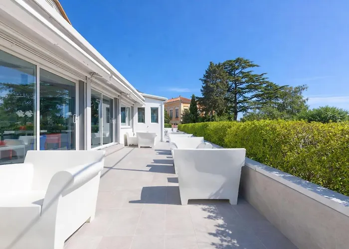 酒店 Hotiday Capo Di