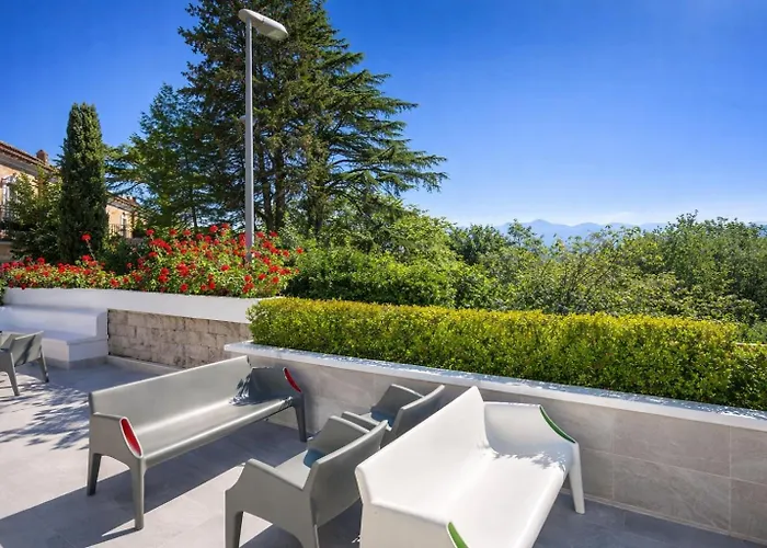 Hotiday Capo Di Отель